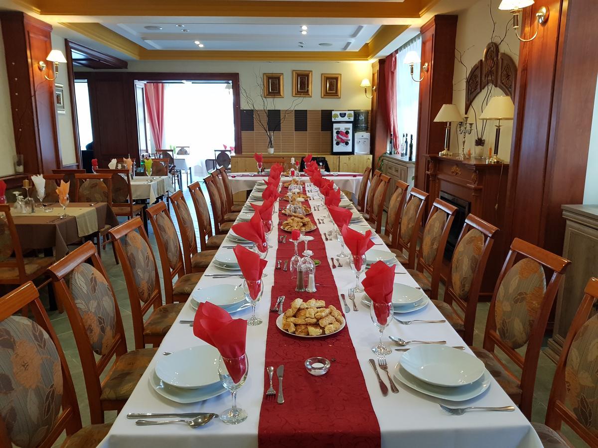 Ezuestfenyo Hotel Телкібанья Екстер'єр фото